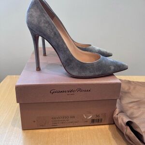 Gianvito Rossi Grey Suede Heels